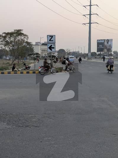 ڈی ایچ اے فیز9 پریزم - بلاک ایف ڈی ایچ اے فیز9 پریزم,ڈی ایچ اے ڈیفینس,لاہور میں 1 کنال رہائشی پلاٹ 2.5 کروڑ میں برائے فروخت۔