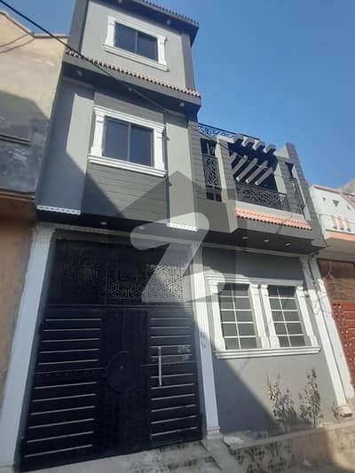 کینال بینک ہاؤسنگ سکیم لاہور میں 5 کمروں کا 5 مرلہ مکان 2.0 کروڑ میں برائے فروخت۔