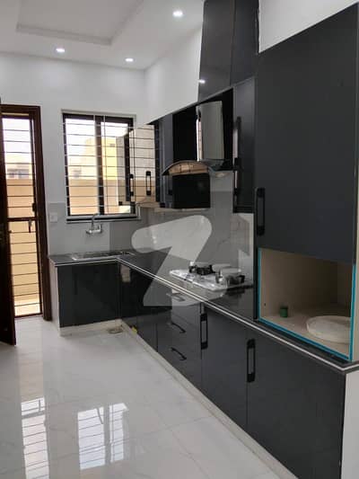 5 Marla House For Rent New House Paragon City