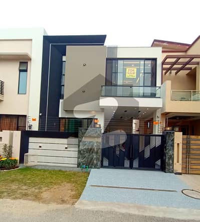 ایڈن ویلی فیصل آباد میں 3 کمروں کا 5 مرلہ مکان 2.25 کروڑ میں برائے فروخت۔