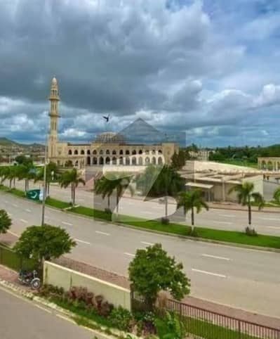 140 Sqyd plot for sale