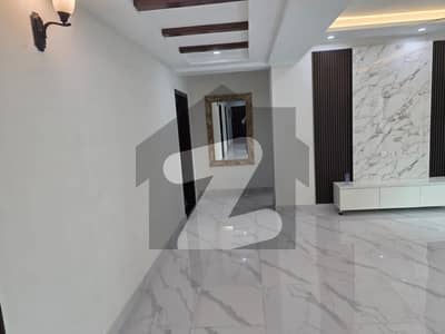 10 Marla New Design 3 Bedrooms Flat For Rent.