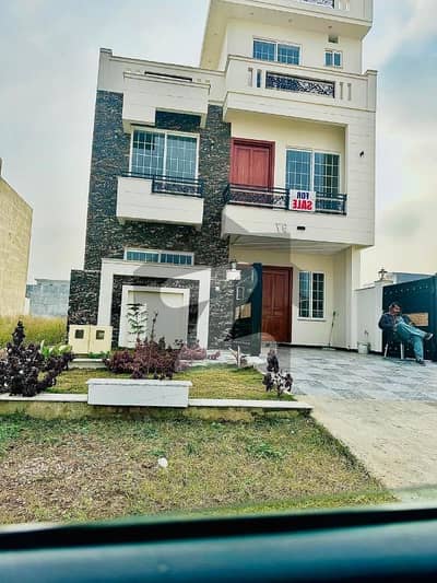 BRAND NEW HOUSE IN G-14/2