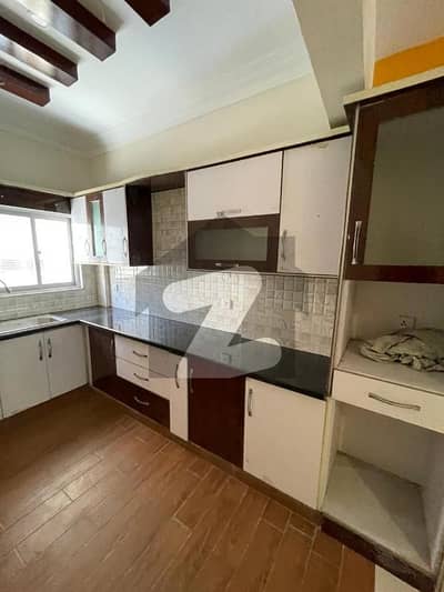 3 Bed DD Apartment For Rent In Bukhari Commercial | Lift & Car Parking