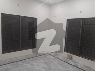 10 Mrla House For Rent In Awt Phase 2, 5 Bed 2 Kitchen Double Tv Lounge Drawing Rom Non Gas