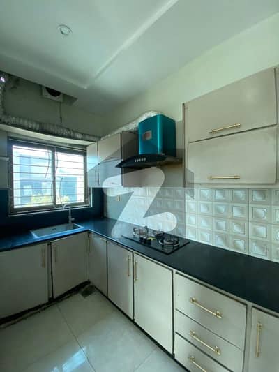 بحریہ آرچرڈ لاہور میں 3 کمروں کا 5 مرلہ مکان 1.85 کروڑ میں برائے فروخت۔