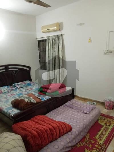 240 SQ YARD DOUBLE STOREY LUXURY LEASED BuNGaLOW IN BLOCK 15 URGENT SALE GOLDEN CHANCE