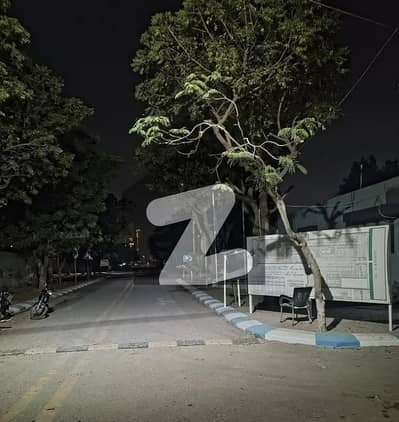 میرٹھ سوسائٹی سکیم 33,کراچی میں 13 مرلہ کمرشل پلاٹ 8.0 کروڑ میں برائے فروخت۔