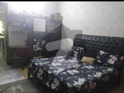 باتھ آئی لینڈ کراچی میں 3 کمروں کا 7 مرلہ فلیٹ 1.4 لاکھ میں کرایہ پر دستیاب ہے۔