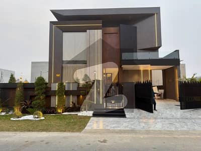 1 KANAL LUXURIOUS HOUSE FULL FURNISHED WITH SWIMMING POOL FOR SALE IN DHA PHASE 8