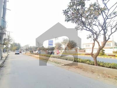 Prime 1 Kanal Residential Plot, Strong Long-Term Investment Potential Phase 6 B Block