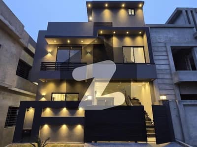 Corner 5 Marla Beautiful House Corner 5 Marla Beautiful House