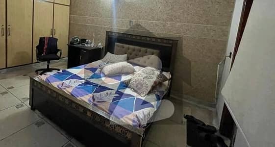 گلبرگ لاہور میں 4 کمروں کا 8 مرلہ مکان 4.0 کروڑ میں برائے فروخت۔