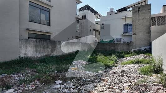 ڈریم گارڈنز - بلاک ای ڈریم گارڈنز,ڈیفینس روڈ,لاہور میں 10 مرلہ رہائشی پلاٹ 2.2 کروڑ میں برائے فروخت۔
