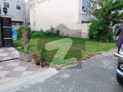 Good Future Investment At Beautiful Location 7 Marla Possession Plot For Sale