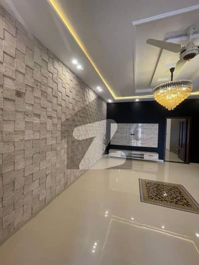 Bahria Enlcave ISB, Sector: C1, Newly built, 5 bedrooms, 6 washrooms, double unit house