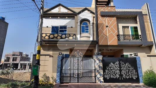 الحفیظ گارڈن - فیز 5 الحفیظ گارڈن,جی ٹی روڈ,لاہور میں 3 کمروں کا 3 مرلہ مکان 1.5 کروڑ میں برائے فروخت۔