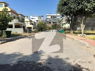 10 Marla Dead Corner Plot For Sale In Sector C1 Bahria Enclave Islamabad