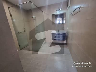 کیوب اپارٹمنٹس بحریہ انکلیو,بحریہ ٹاؤن,اسلام آباد میں 1 کمرے کا 4 مرلہ فلیٹ 1.1 کروڑ میں برائے فروخت۔