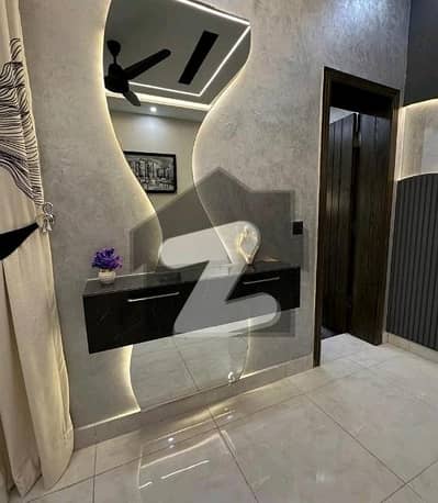 بحریہ ٹاؤن سیکٹر سی بحریہ ٹاؤن,لاہور میں 3 کمروں کا 5 مرلہ مکان 90.0 ہزار میں کرایہ پر دستیاب ہے۔