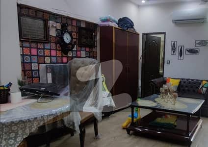 لالہ زار گارڈن لاہور میں 3 کمروں کا 3 مرلہ مکان 47.0 ہزار میں کرایہ پر دستیاب ہے۔