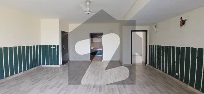 Two Bed Apartment Luxury Unfurnished Available For Rent In Gulberg Lahore!