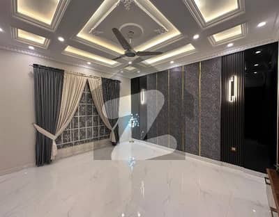 10 Marla brand new upper portion available for rent overseas B block Bahria Town Lahore