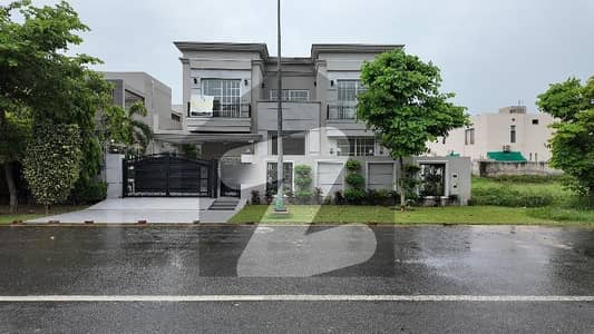 ڈی ایچ اے فیز 6 - بلاک ڈی فیز 6,ڈیفنس (ڈی ایچ اے),لاہور میں 5 کمروں کا 1 کنال مکان 10.25 کروڑ میں برائے فروخت۔