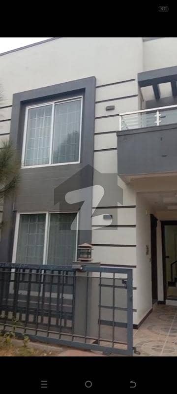 5 Marla Beautiful House Available For Sale In Park View City - B-Block