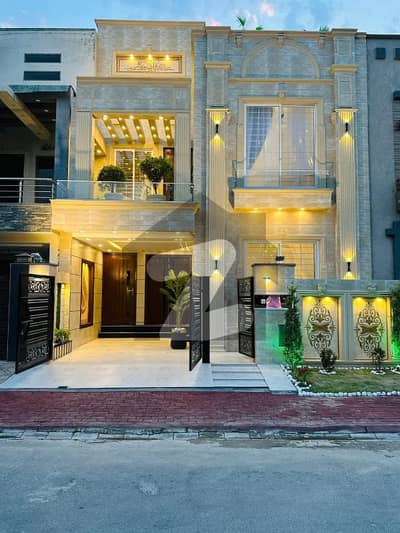 5 Marla Brand New House Available For Rent