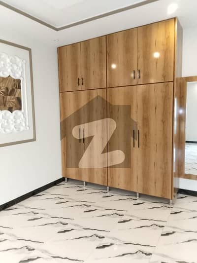 نیسپاک سکیم فیز 3 ڈیفینس روڈ,لاہور میں 3 کمروں کا 1 کنال بالائی پورشن 1.1 لاکھ میں کرایہ پر دستیاب ہے۔