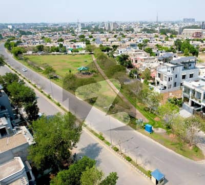 5 Marla Plot for Sale in M7C1 on 45 Ft Road Excellent Frontage & Easy Access