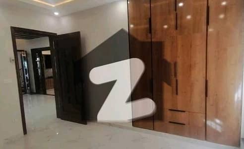 ملتان روڈ لاہور میں 2 کمروں کا 4 مرلہ زیریں پورشن 60.0 لاکھ میں برائے فروخت۔