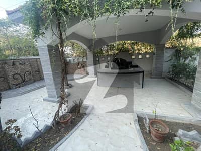 این ایف سی 1 لاہور میں 5 کمروں کا 2 کنال مکان 12.0 کروڑ میں برائے فروخت۔