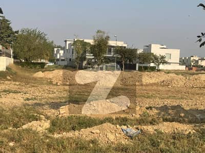 2 KANAL RESIDENTIAL PLOT FOR SALE IN DHA PHASE 7 -Y BLOCK.