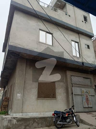 Sawa 2 Marla Triple Storey House in Ghous Nagar, Faisalabad Near D Type Colony - Investerment Oppertunity