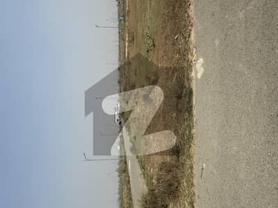 ڈی ایچ اے فیز9 پریزم ڈی ایچ اے ڈیفینس,لاہور میں 1 کنال رہائشی پلاٹ 3.5 کروڑ میں برائے فروخت۔