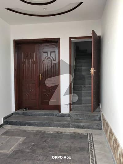 لیک سٹی رائیونڈ روڈ,لاہور میں 3 کمروں کا 5 مرلہ مکان 85.0 ہزار میں کرایہ پر دستیاب ہے۔