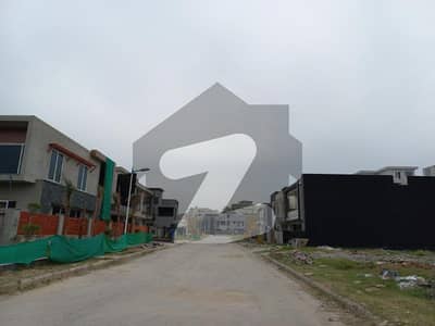 بحریہ ٹاؤن فیز 8 ۔ بلاک ایل بحریہ ٹاؤن فیز 8,بحریہ ٹاؤن راولپنڈی,راولپنڈی میں 11 مرلہ رہائشی پلاٹ 92.0 لاکھ میں برائے فروخت۔