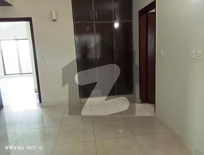 عسکری 11 عسکری,لاہور میں 3 کمروں کا 10 مرلہ فلیٹ 1.25 لاکھ میں کرایہ پر دستیاب ہے۔