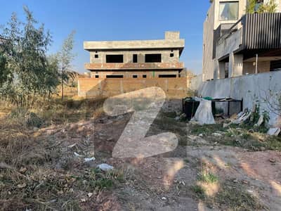 Ideal Plot near to Mosque and Park