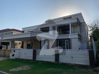 ڈیفینس رایا ڈی ایچ اے ڈیفینس,لاہور میں 6 کمروں کا 2 کنال مکان 39.0 کروڑ میں برائے فروخت۔