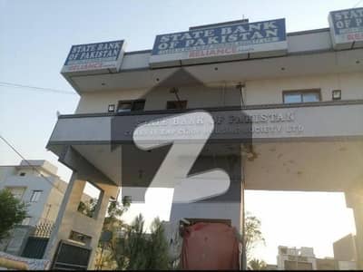 اسٹیٹ بینک آ ف پاکستان ہاؤسنگ سوسائٹی سکیم 33 - سیکٹر 17-اے,سکیم 33,کراچی میں 6 کمروں کا 8 مرلہ مکان 4.5 کروڑ میں برائے فروخت۔