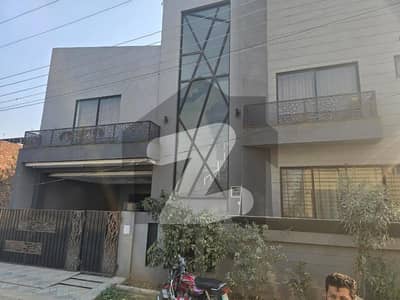 Prime Location In Garrison Homes 12 Marla House For sale