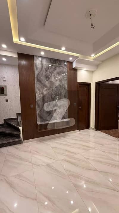 3.5 Marla Brand New Luxury Modern Style With Direct Meeting Available For Sale in Johar Town phase 2