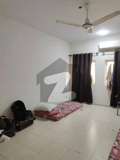 Clifton Block 9 Town House 275 Yard  Ideal For Office Day Care Tuition Center