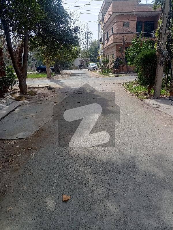 10مرلہ پلاٹ برائے سیل خیابان آمین لاھور 10مرلہ پلاٹ برائے سیل خیابان آمین لاھور