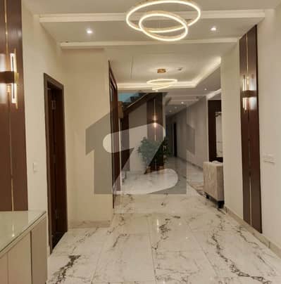 عسکری 11 عسکری,لاہور میں 1 کنال پینٹ ہاؤس 1.84 لاکھ میں کرایہ پر دستیاب ہے۔