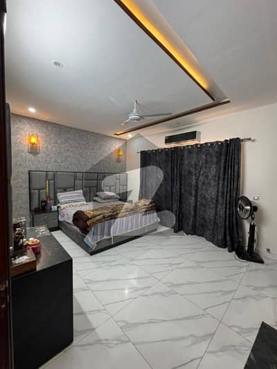 جناح گارڈنز فیز 1 جناح گارڈنز,ایف ای سی ایچ ایس,اسلام آباد میں 5 کمروں کا 7 مرلہ مکان 3.2 کروڑ میں برائے فروخت۔