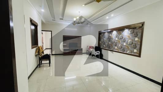 رِیور گارڈن اسلام آباد میں 5 کمروں کا 7 مرلہ مکان 3.4 کروڑ میں برائے فروخت۔